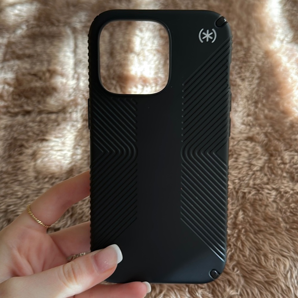 Apple iPhone 13 Pro speck case. Only used a few times, but I got a new phone.